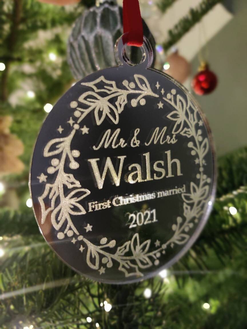 First Christmas Married. Personalised decoration. Mr & Mrs.