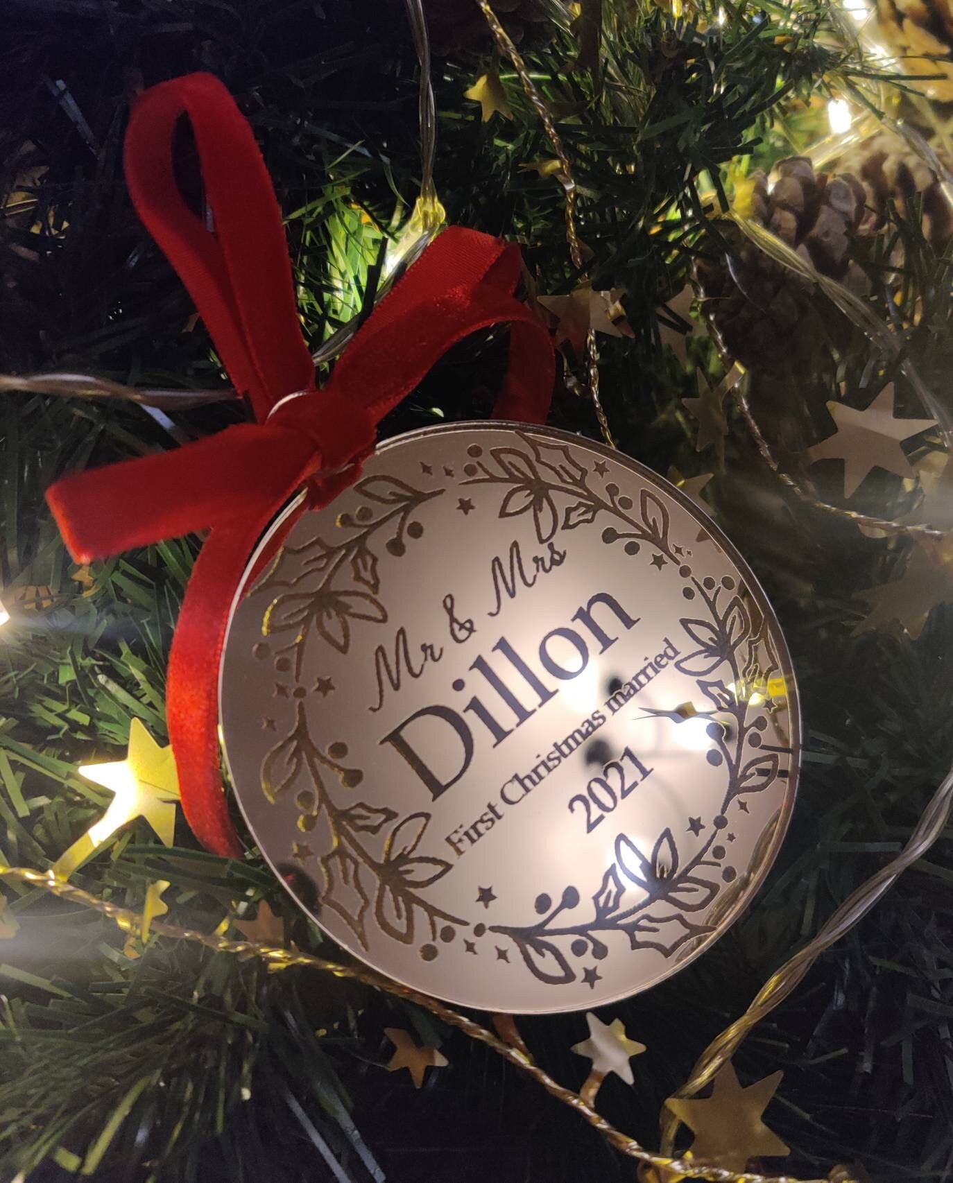 First Christmas Married. Personalised decoration. Mr & Mrs.