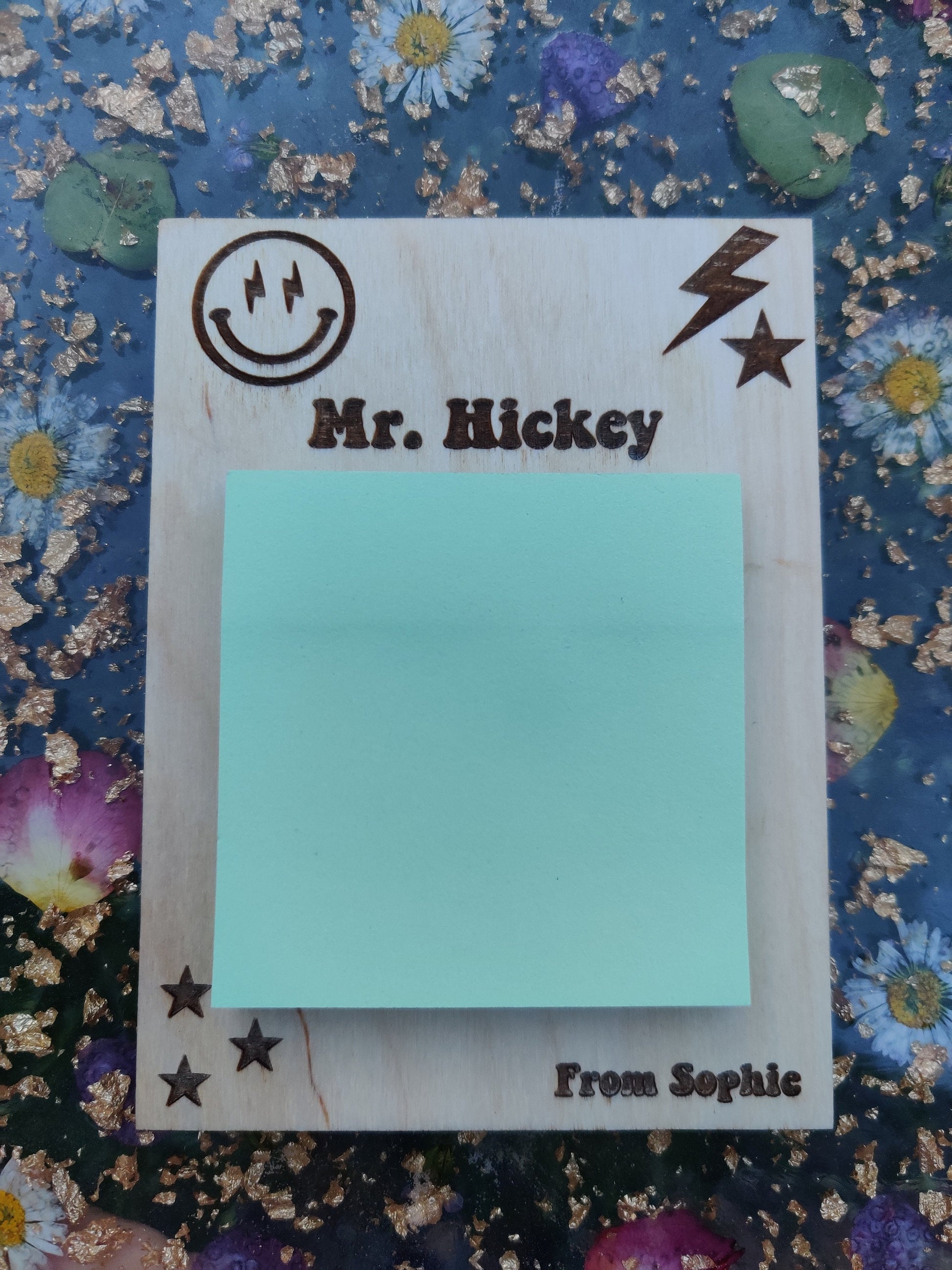 Personalised teacher post-it holder