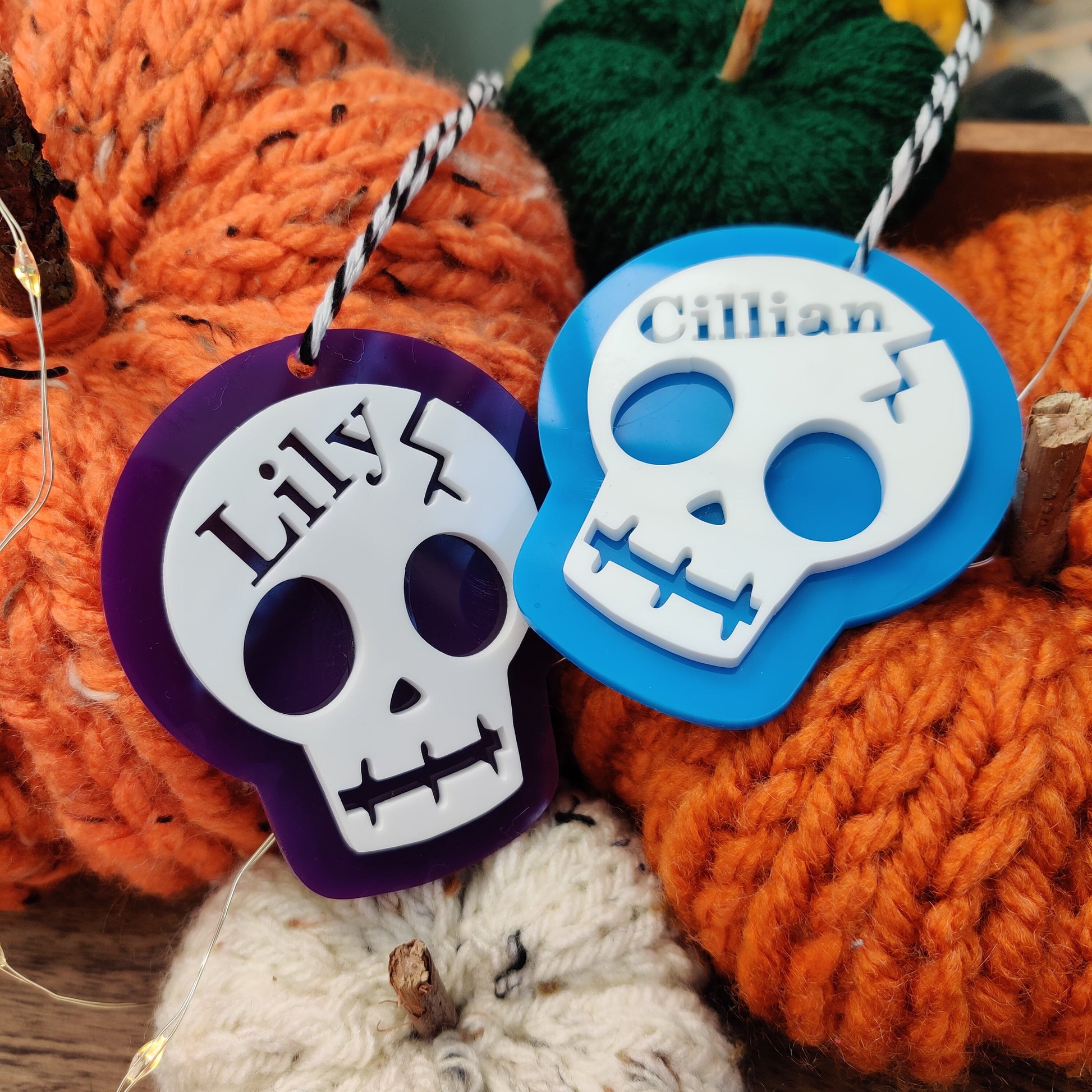 Halloween skull basket tag